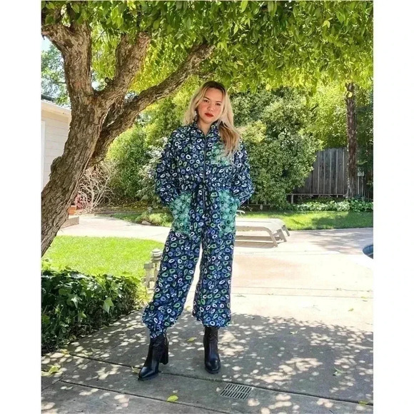 NWOT Women's Nylon Jazz Dot Green Sports
Jumpsuit - DVF for Target XS - Picture 5 of 9